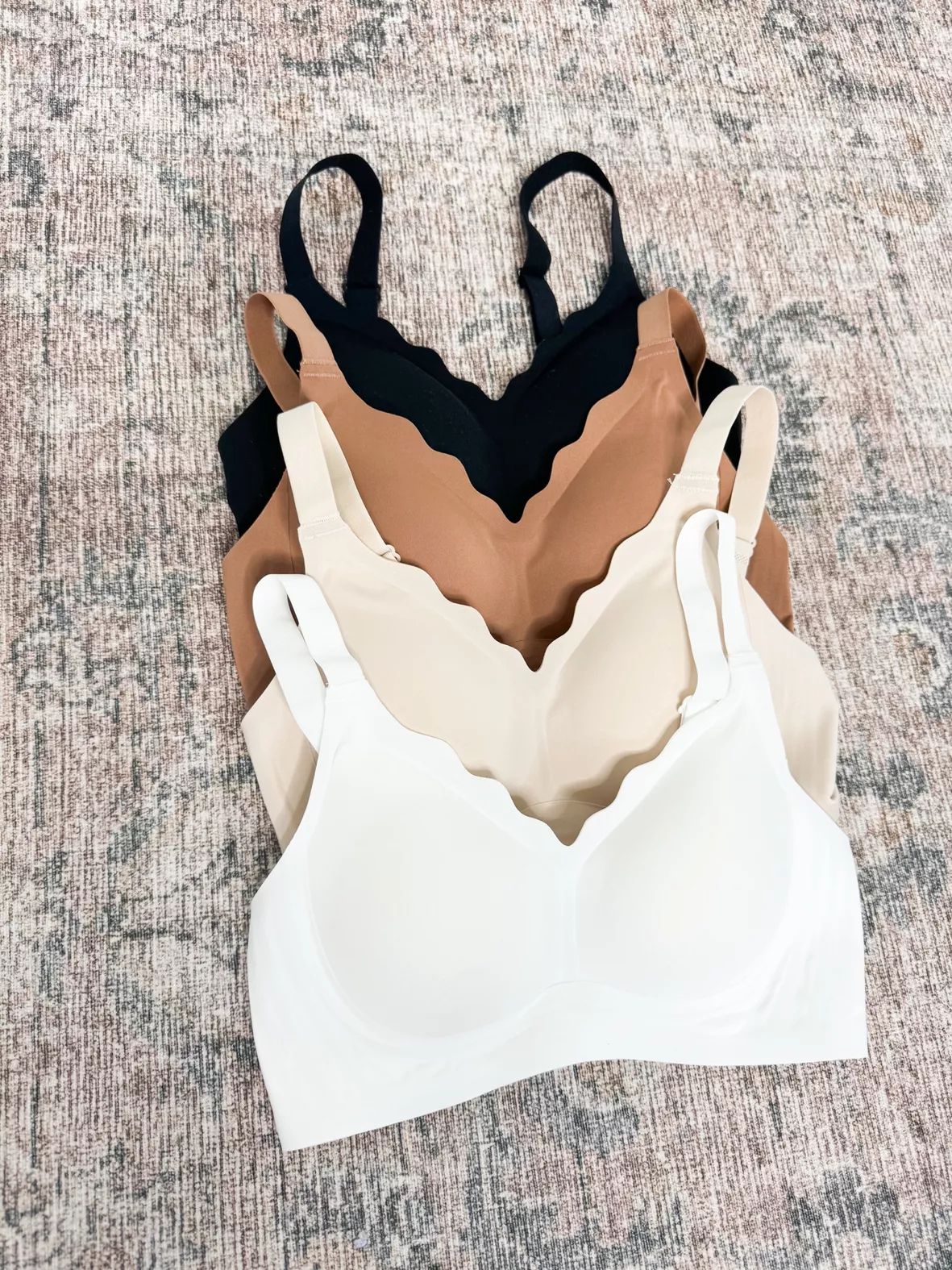 Seamless Scalloped Wireless Jelly Bra